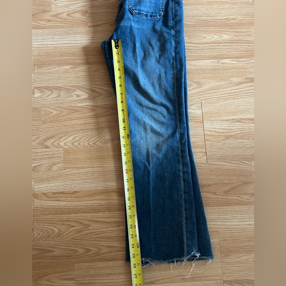 MOTHER Flare Jeans Distressed Hem Size 31 - Picture 8 of 8